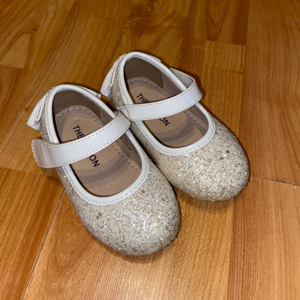 Girls Shoes